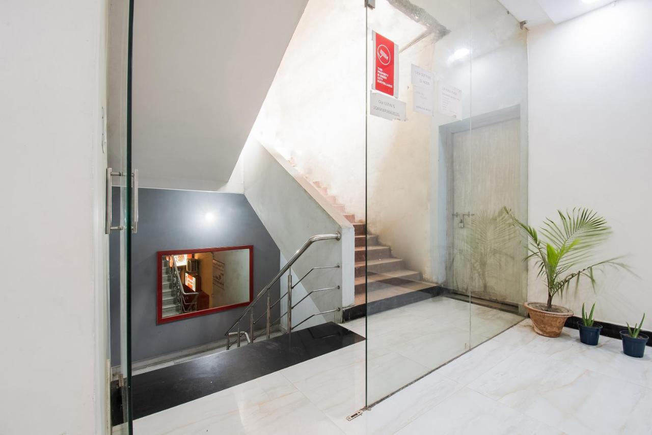 Oyo 44287 Hotel Aarav Plaza Muzaffarpur Exterior foto